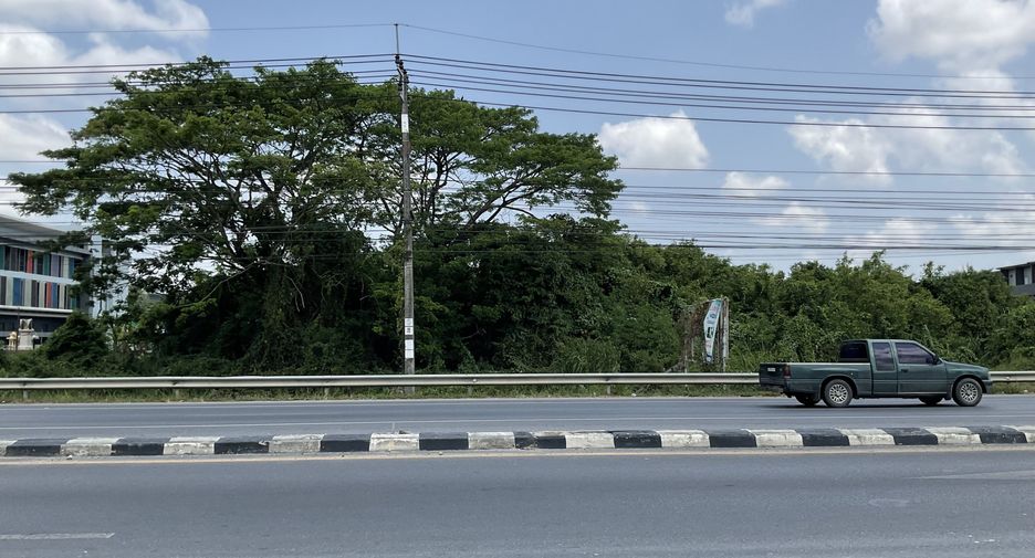 Grundstück zum Kauf in Phra Phrom, Nakhon Si Thammarat
