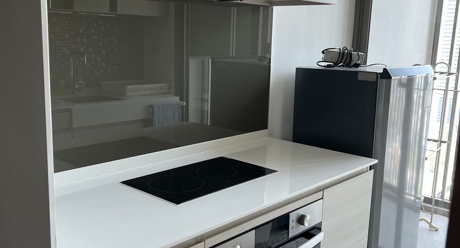 For sale 1 bed condo in Khlong San, Bangkok