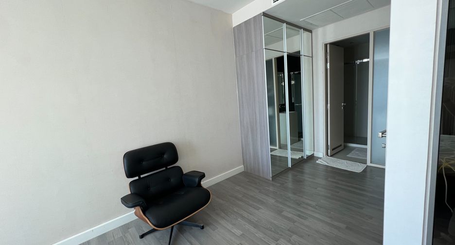 For sale 1 bed condo in Khlong San, Bangkok