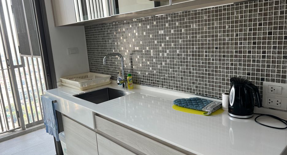 For sale 1 bed condo in Khlong San, Bangkok