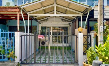 For rent 2 bedrooms townhouse in Mueang Nonthaburi, Nonthaburi