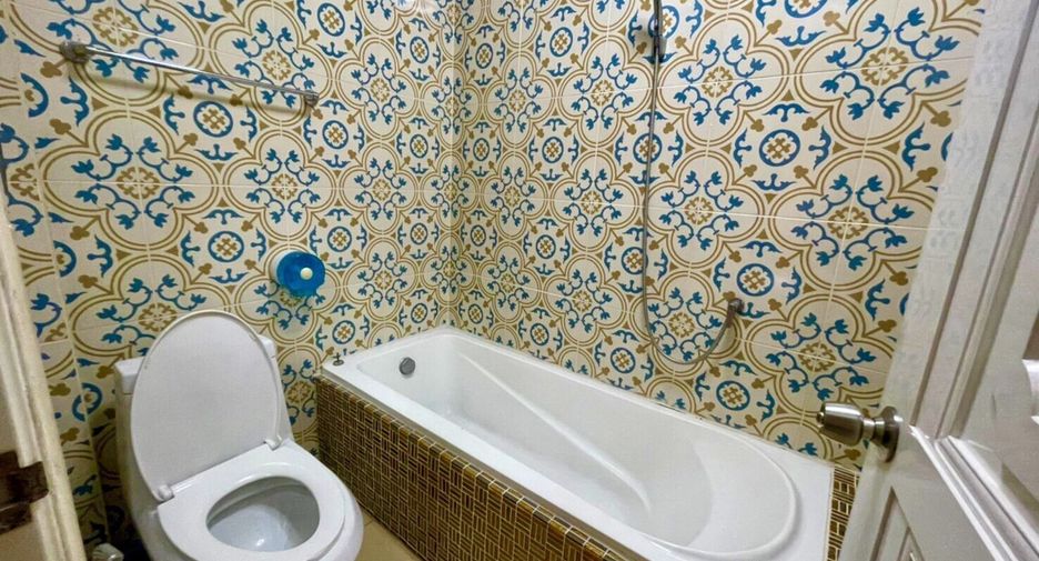 For rent 2 bedrooms townhouse in Mueang Nonthaburi, Nonthaburi