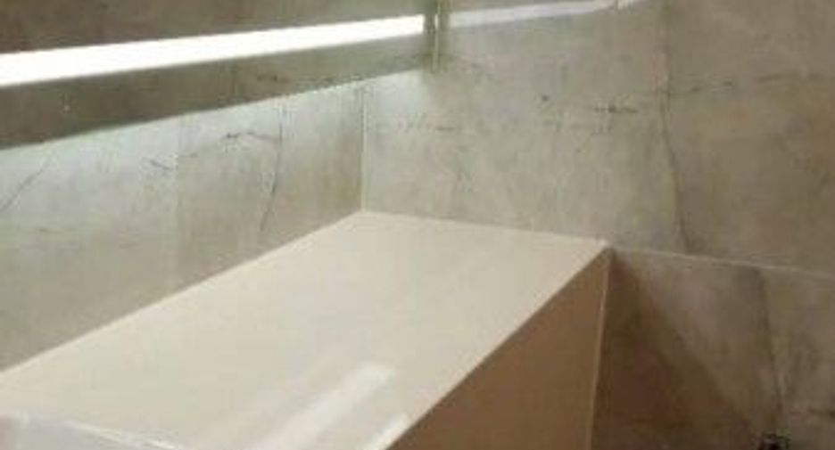 For sale 2 bedrooms condo in Watthana, Bangkok