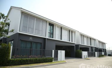 Haus zum Kauf mit 5 Zimmer in Khlong Sam Wa, Bangkok