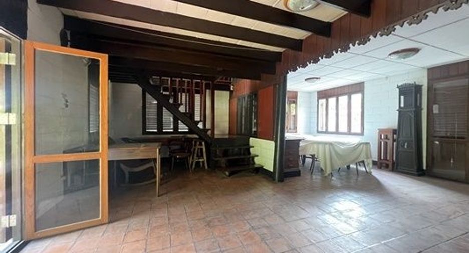 For sale land in Phra Khanong, Bangkok