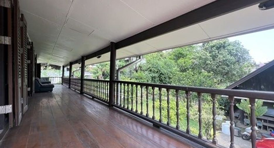 For sale land in Phra Khanong, Bangkok