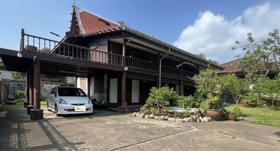 For sale land in Phra Khanong, Bangkok