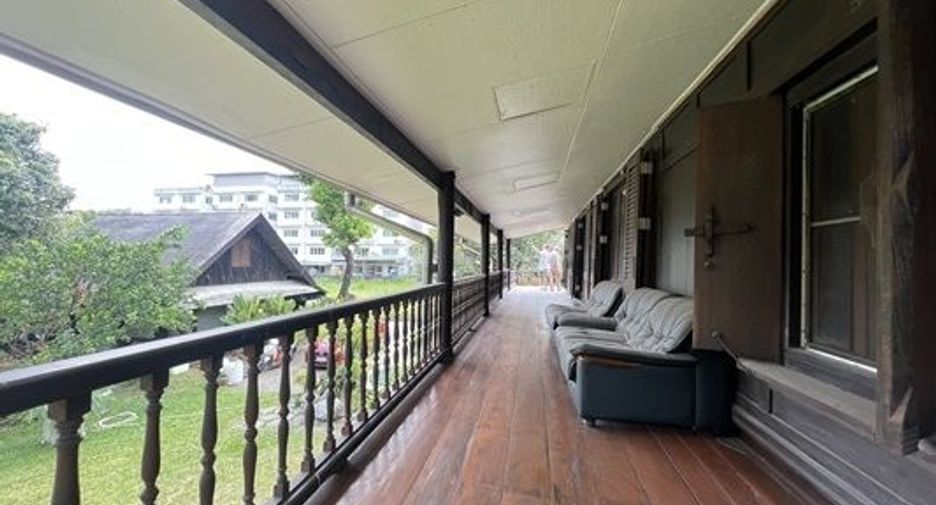 For sale land in Phra Khanong, Bangkok