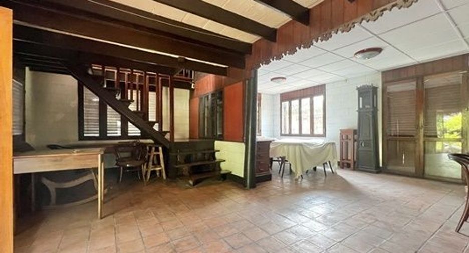 For sale land in Phra Khanong, Bangkok
