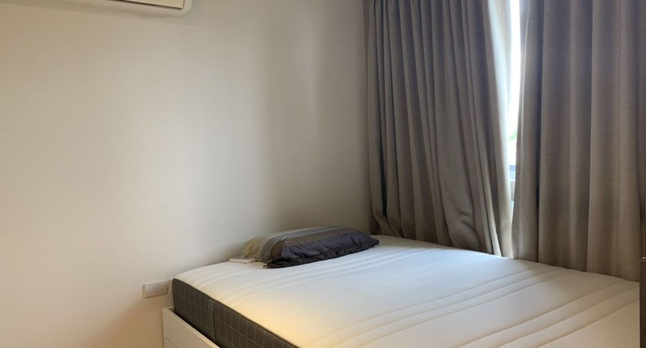 For sale 3 bedrooms condo in Watthana, Bangkok