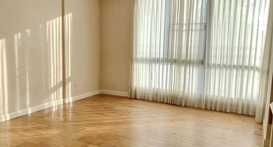 For sale 3 bedrooms townhouse in Mueang Nakhon Pathom, Nakhon Pathom
