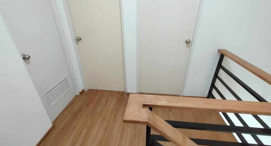 For sale 3 bedrooms townhouse in Pak Kret, Nonthaburi