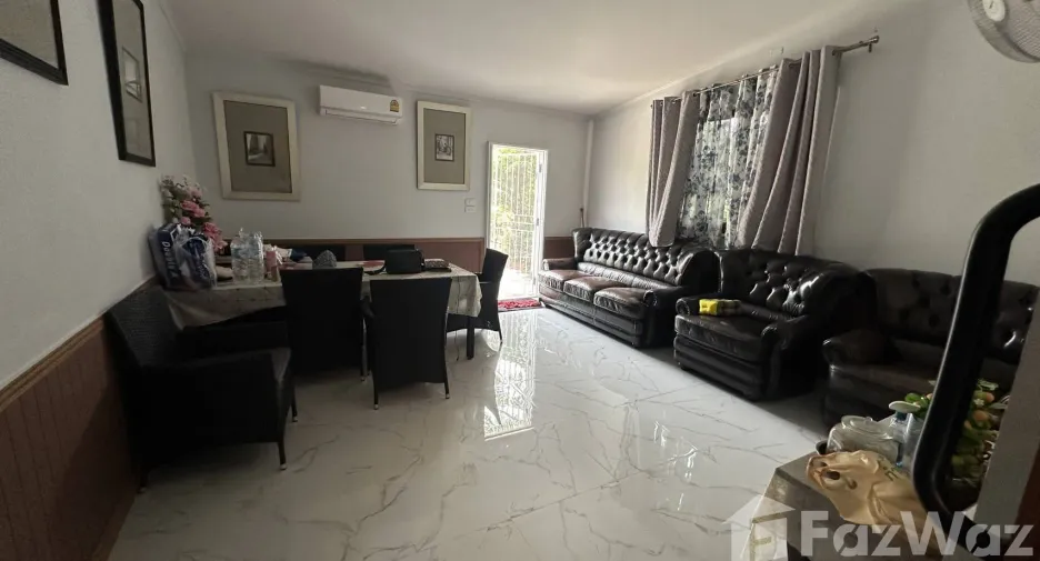 For sale 5 bedrooms house in Sai Noi, Nonthaburi