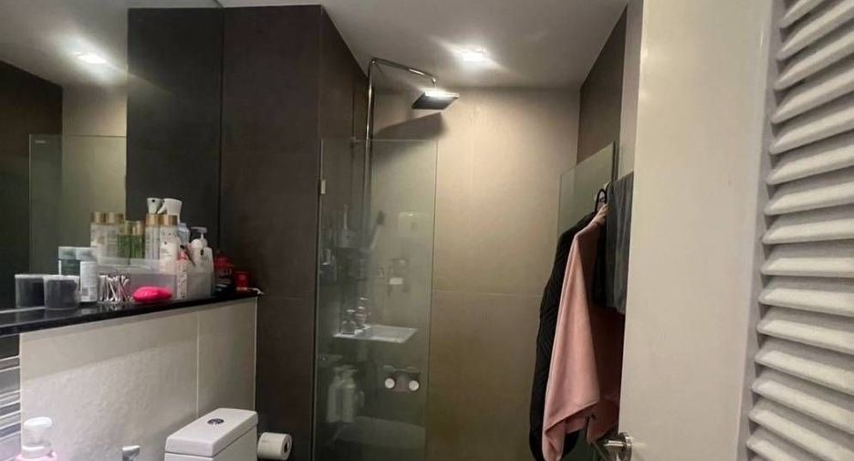 For sale 1 bed condo in Khlong San, Bangkok