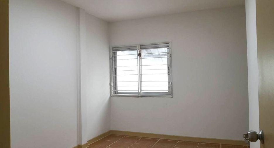 For sale 2 bedrooms townhouse in Lam Luk Ka, Pathum Thani
