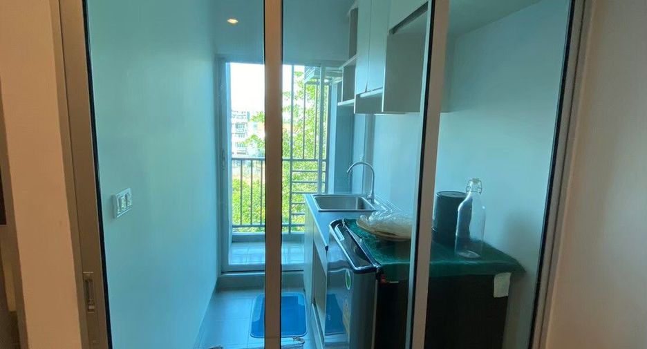 For sale 1 bed condo in Mueang Samut Prakan, Samut Prakan
