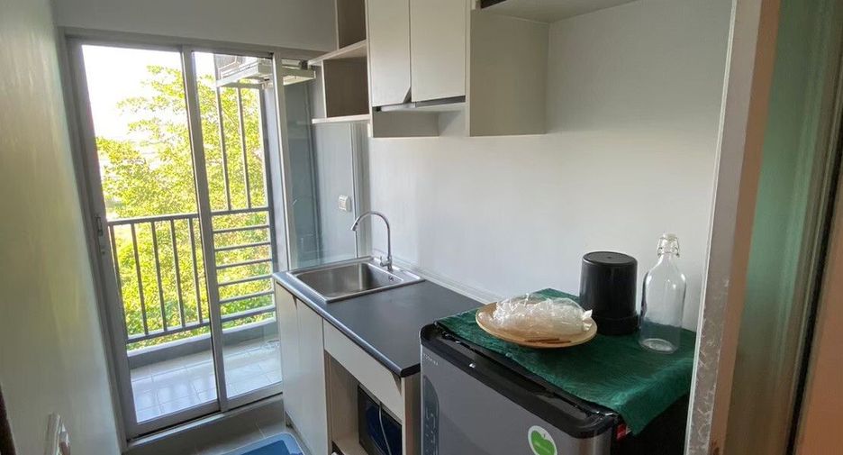 For sale 1 bed condo in Mueang Samut Prakan, Samut Prakan