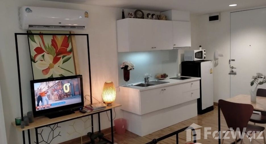 For sale 1 bed condo in Wang Thonglang, Bangkok