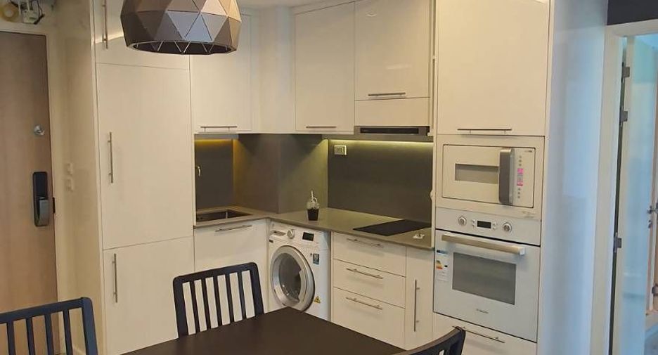 For sale 2 bedrooms condo in Khlong Toei, Bangkok