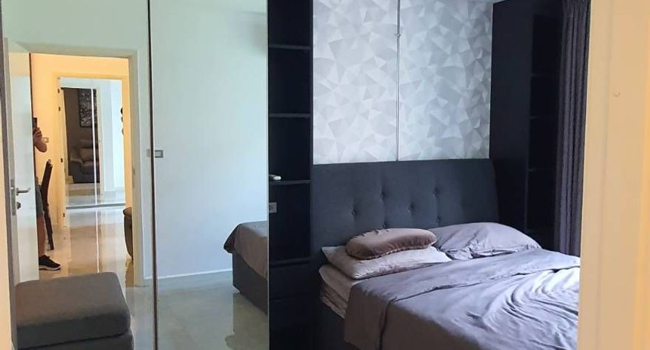 For sale 2 bedrooms condo in Khlong Toei, Bangkok