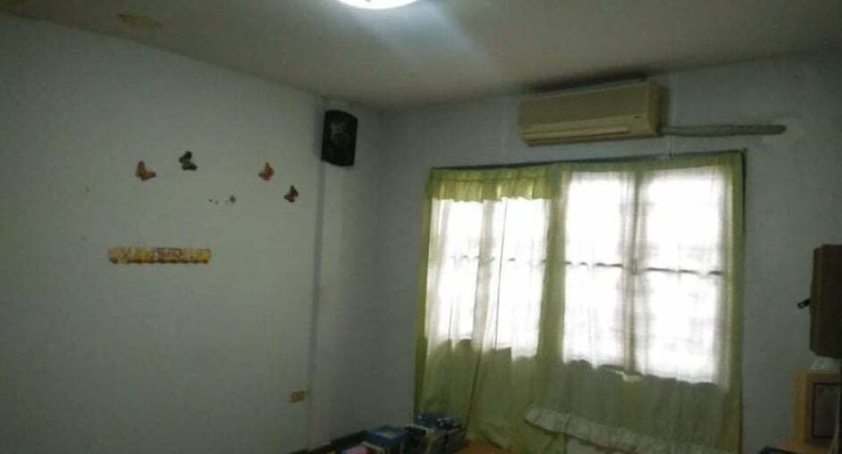 For sale 3 bedrooms townhouse in Bang Bua Thong, Nonthaburi