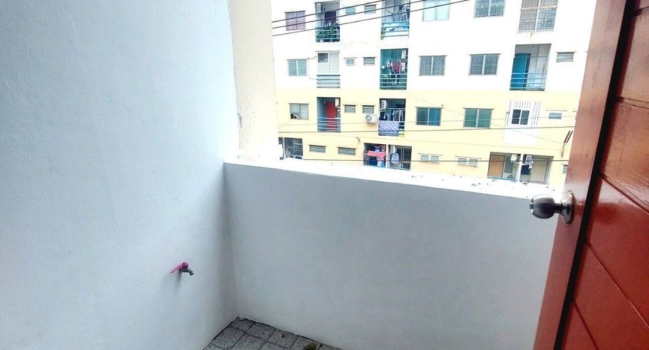 À vendre studio condo à Mueang Pathum Thani, Pathum Thani