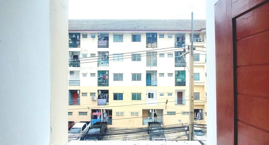 À vendre studio condo à Mueang Pathum Thani, Pathum Thani