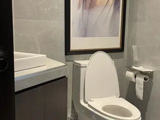 Condo en venta de 2 habitaciones en Yan Nawa, Bangkok