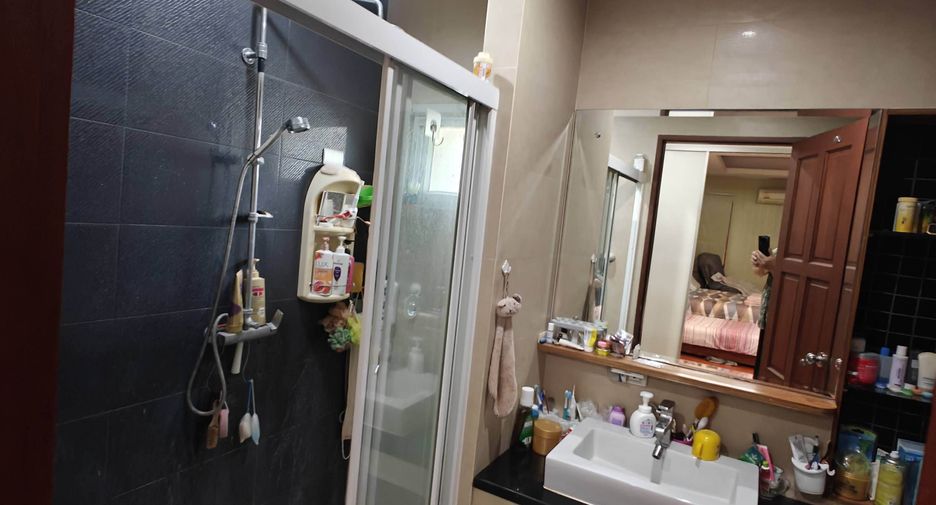 Haus zum Kauf mit 6 Zimmer in Prawet, Bangkok