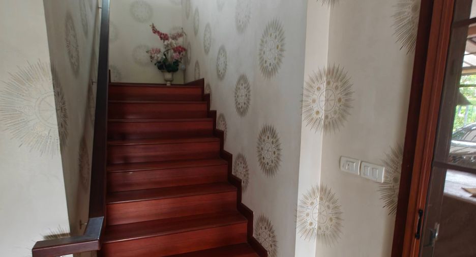 Haus zum Kauf mit 6 Zimmer in Prawet, Bangkok
