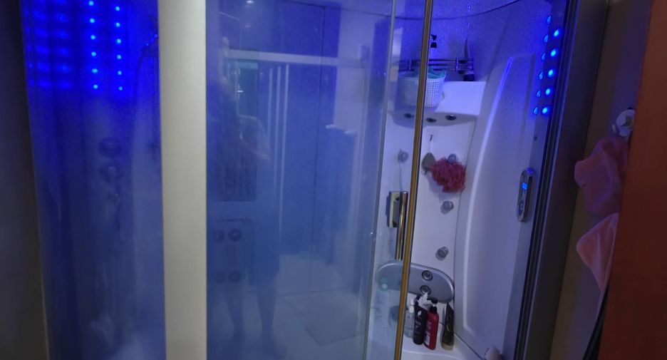 Haus zum Kauf mit 6 Zimmer in Prawet, Bangkok