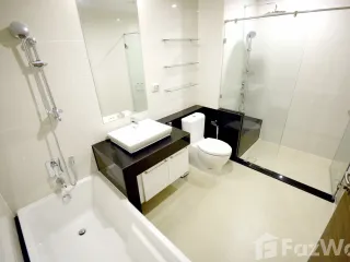 For sale 2 bedrooms condo in Yan Nawa, Bangkok
