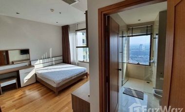 For sale 2 bedrooms condo in Khlong Toei, Bangkok