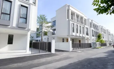 For sale 5 bedrooms house in Lat Krabang, Bangkok