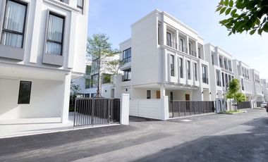 For sale 5 bedrooms house in Lat Krabang, Bangkok