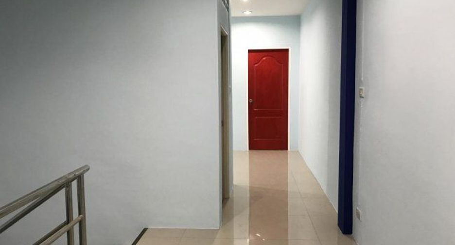 For sale 4 bedrooms retail Space in Nong Khae, Saraburi