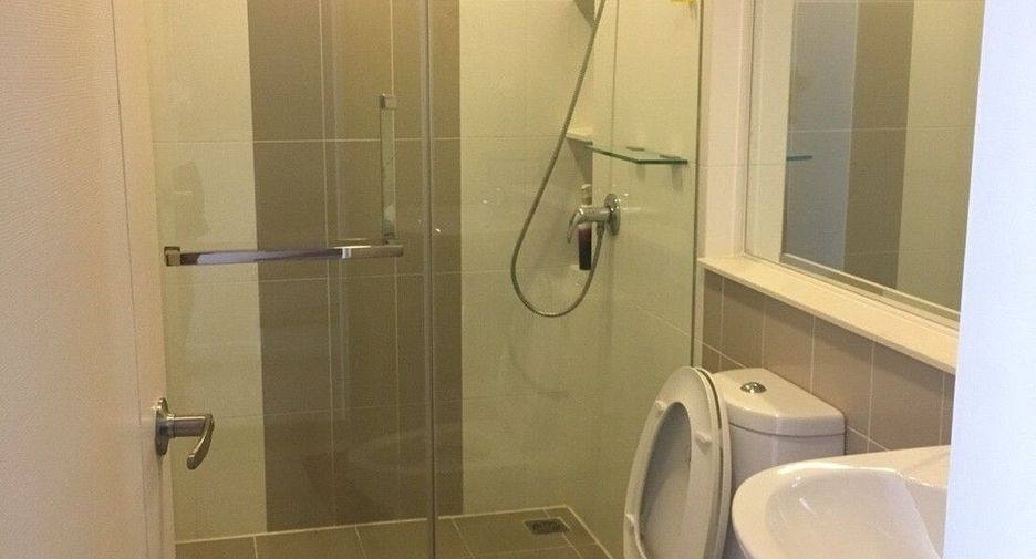 For sale 3 bedrooms townhouse in Bang Khun Thian, Bangkok