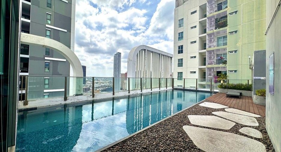 Condo en venta de 2 habitaciones en Khlong Toei, Bangkok