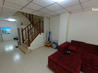 À vendre 4 chambres maison de ville à Mueang Samut Prakan, Samut Prakan