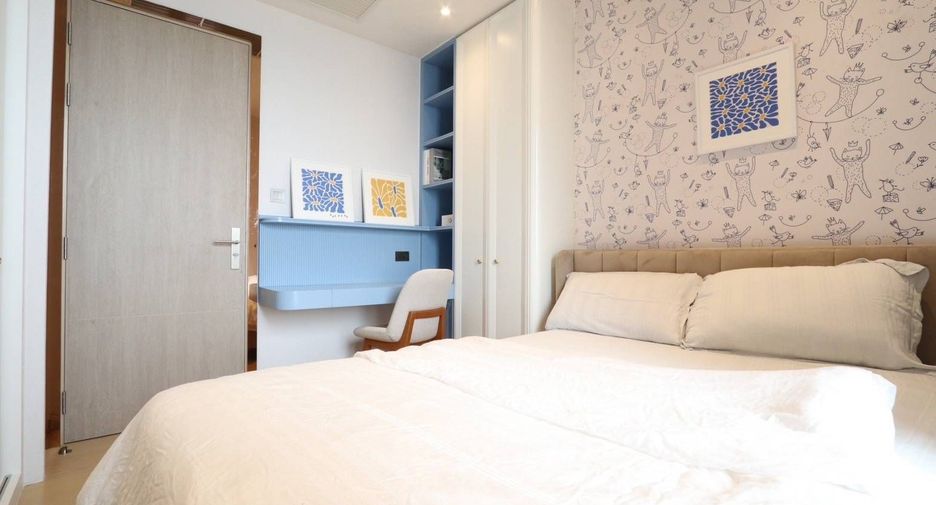 For sale 2 bedrooms condo in Huai Khwang, Bangkok
