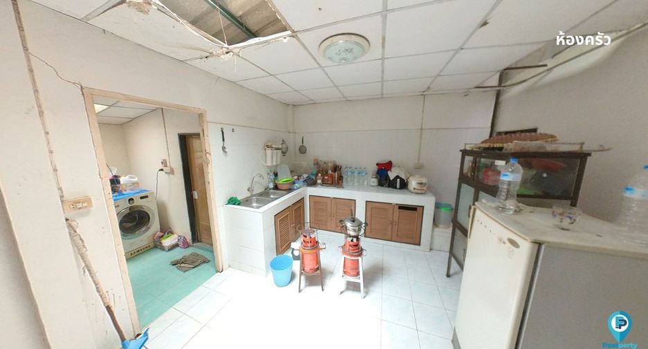 For sale 4 bedrooms house in Mueang Samut Prakan, Samut Prakan