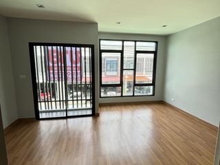 For sale 3 bedrooms townhouse in Nong Khaem, Bangkok