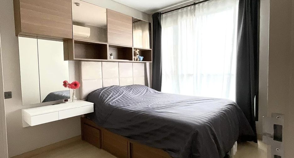 For sale 1 bed condo in Watthana, Bangkok