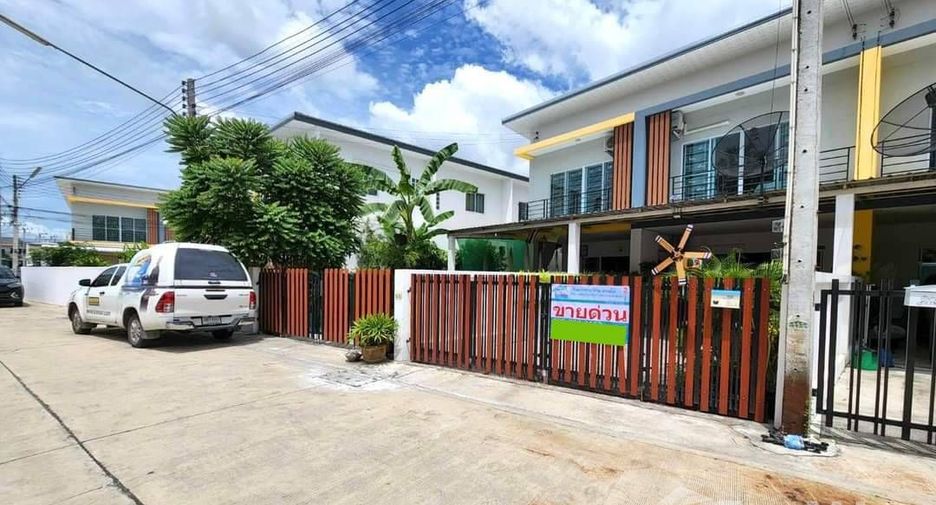 For sale 2 bedrooms townhouse in Mueang Chon Buri, Chonburi