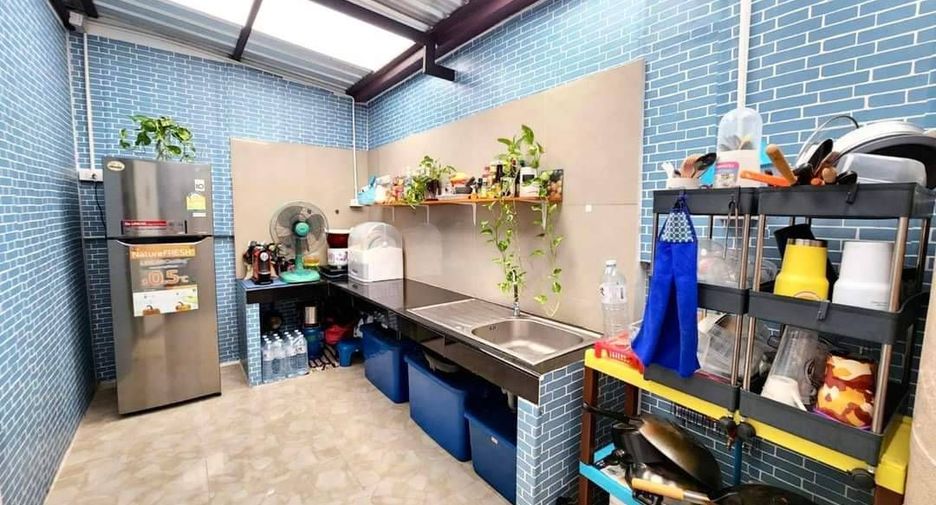 For sale 2 bedrooms townhouse in Mueang Chon Buri, Chonburi