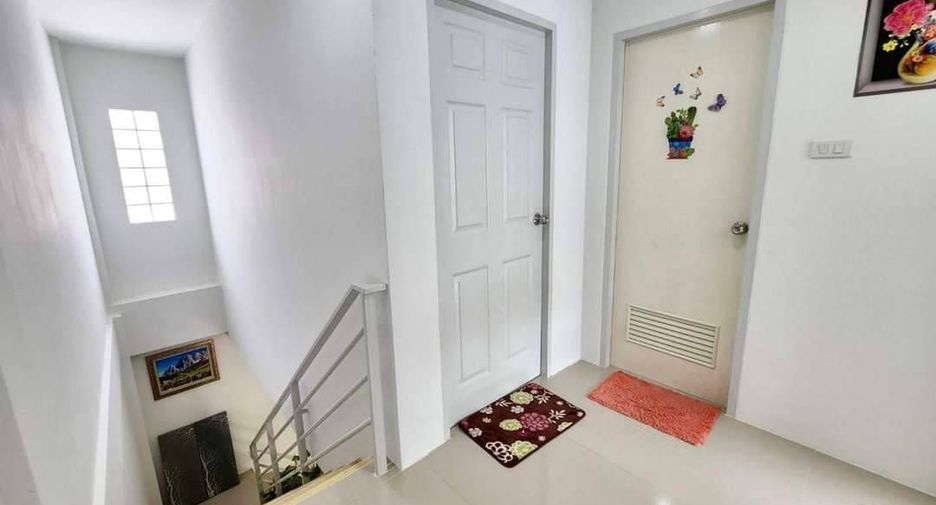 For sale 2 bedrooms townhouse in Mueang Chon Buri, Chonburi