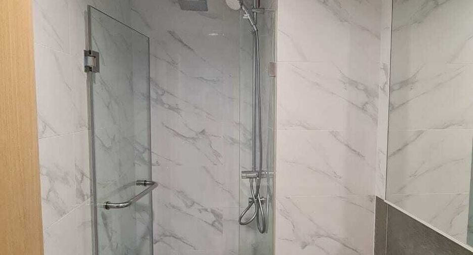 Condo en venta de 2 habitaciones en Huai Khwang, Bangkok