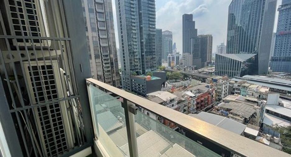 For sale 2 ベッドルーム condo in Khlong Toei, Bangkok