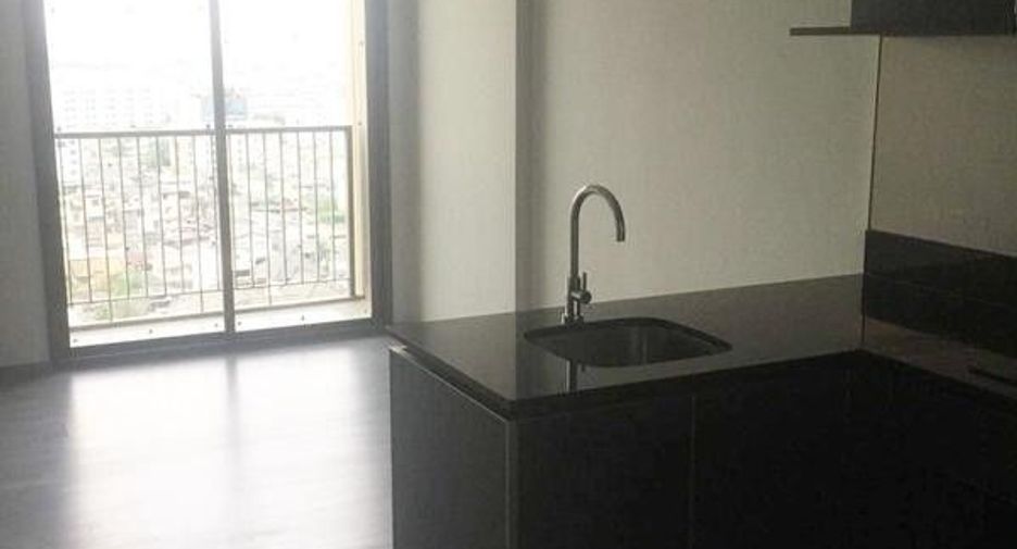 For sale 1 bed condo in Khlong San, Bangkok