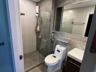 À vendre 1 chambre condo à Chom Thong, Bangkok
